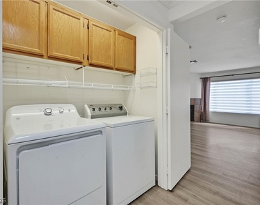 350 S Durango Drive - Photo Thumbnail 21