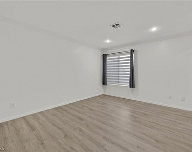 350 S Durango Drive - Photo Thumbnail 13