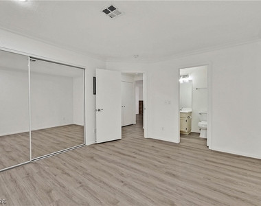 350 S Durango Drive - Photo Thumbnail 15