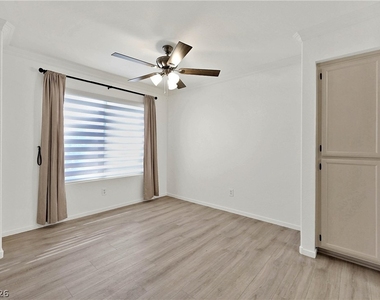 350 S Durango Drive - Photo Thumbnail 20