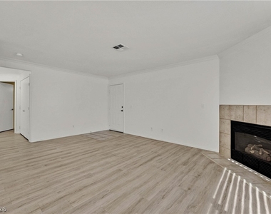350 S Durango Drive - Photo Thumbnail 6