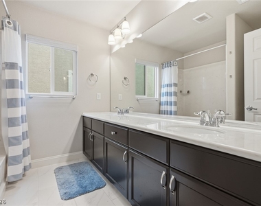 5891 Rockway Glen Avenue - Photo Thumbnail 24