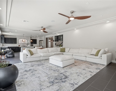 5891 Rockway Glen Avenue - Photo Thumbnail 7