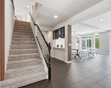 5891 Rockway Glen Avenue - Photo Thumbnail 14