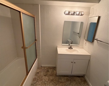 1404 Santa Margarita Street - Photo Thumbnail 6