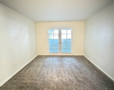 1404 Santa Margarita Street - Photo Thumbnail 10