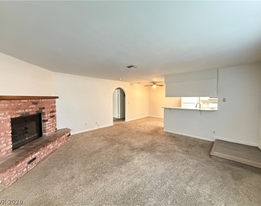 1404 Santa Margarita Street - Photo Thumbnail 12
