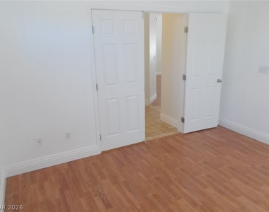5320 Crestpoint Watch Court - Photo Thumbnail 14