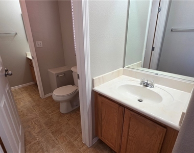 5769 Old Colony Drive - Photo Thumbnail 23