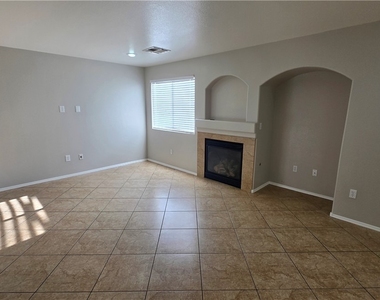 5769 Old Colony Drive - Photo Thumbnail 5