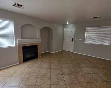 5769 Old Colony Drive - Photo Thumbnail 4