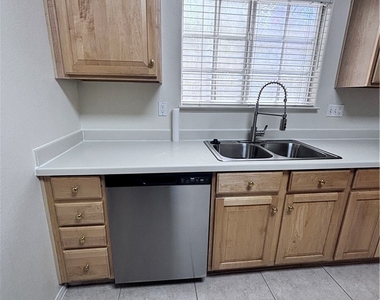 5117 Elm Grove Drive - Photo Thumbnail 15