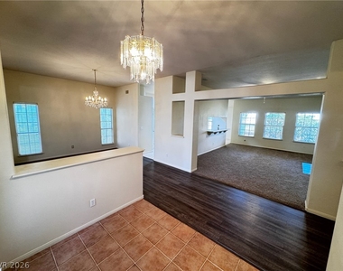 5117 Elm Grove Drive - Photo Thumbnail 10