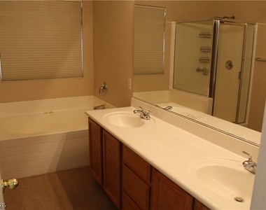 10952 Harvest Hill Lane - Photo Thumbnail 7