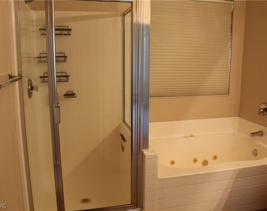 10952 Harvest Hill Lane - Photo Thumbnail 9
