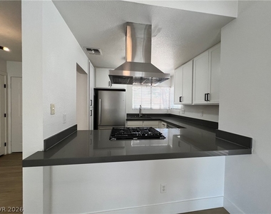 8304 Palmada Drive - Photo Thumbnail 18