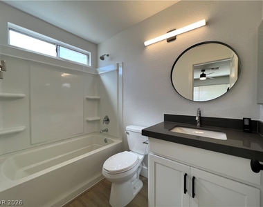 8304 Palmada Drive - Photo Thumbnail 10