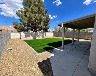 8304 Palmada Drive - Photo Thumbnail 2