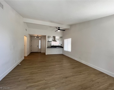 8304 Palmada Drive - Photo Thumbnail 22