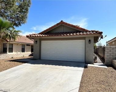 8304 Palmada Drive - Photo Thumbnail 5