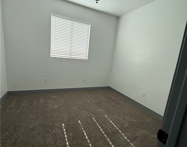 388 Erin Street - Photo Thumbnail 8