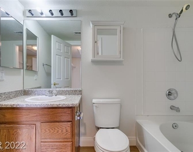 475 Lost Eagle Way - Photo Thumbnail 14