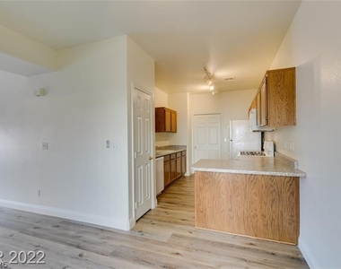 475 Lost Eagle Way - Photo Thumbnail 21