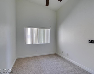 475 Lost Eagle Way - Photo Thumbnail 10