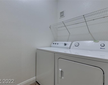 475 Lost Eagle Way - Photo Thumbnail 15