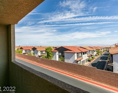 475 Lost Eagle Way - Photo Thumbnail 18