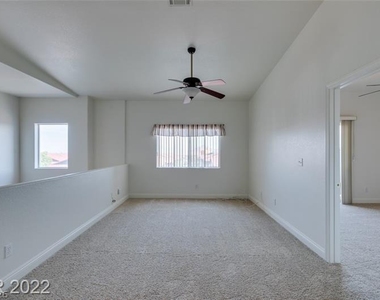 475 Lost Eagle Way - Photo Thumbnail 13