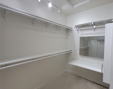 2659 Lochleven Way - Photo Thumbnail 24