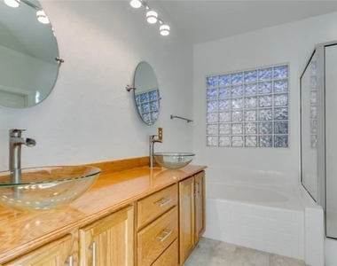 2659 Lochleven Way - Photo Thumbnail 11