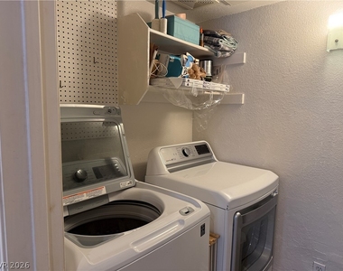 700 Capri Drive - Photo Thumbnail 19