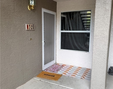 700 Capri Drive - Photo Thumbnail 20