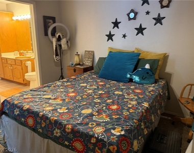 700 Capri Drive - Photo Thumbnail 12