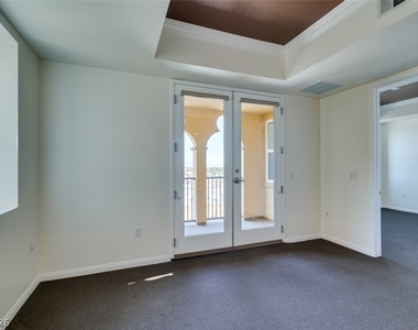 2405 W Serene Avenue - Photo Thumbnail 8