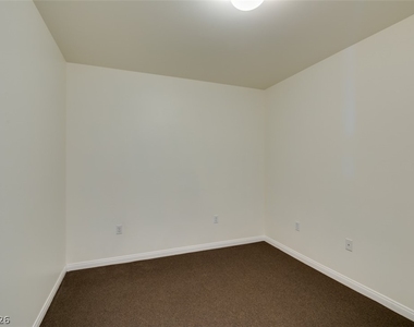 2405 W Serene Avenue - Photo Thumbnail 25