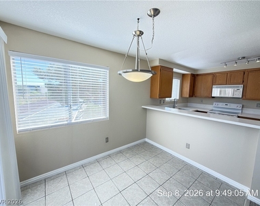 6875 Tamarus Street - Photo Thumbnail 10