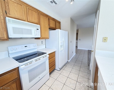 6875 Tamarus Street - Photo Thumbnail 8