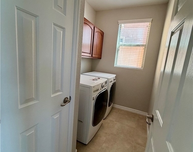 2721 Auchmull Street - Photo Thumbnail 36