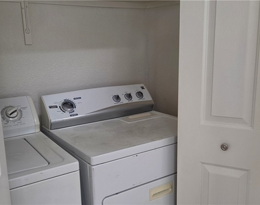 1452 Padbury Court - Photo Thumbnail 10