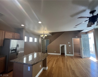 6547 Goldfield Street - Photo Thumbnail 2