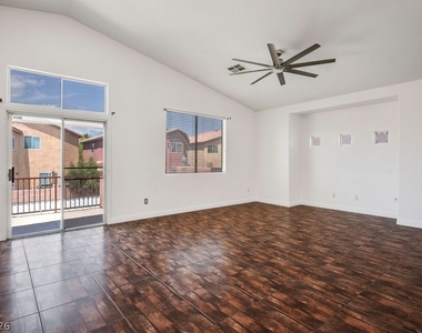 5913 Running Horse Drive - Photo Thumbnail 27