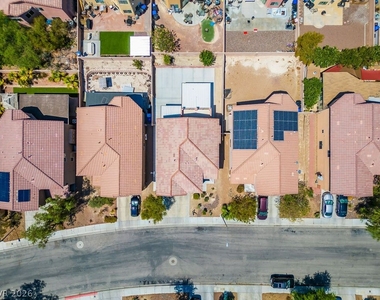 5913 Running Horse Drive - Photo Thumbnail 5