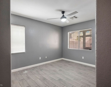 5913 Running Horse Drive - Photo Thumbnail 21
