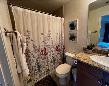 4200 S Valley View Boulevard - Photo Thumbnail 14