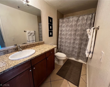 4200 S Valley View Boulevard - Photo Thumbnail 18