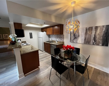 4200 S Valley View Boulevard - Photo Thumbnail 4