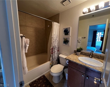 4200 S Valley View Boulevard - Photo Thumbnail 15